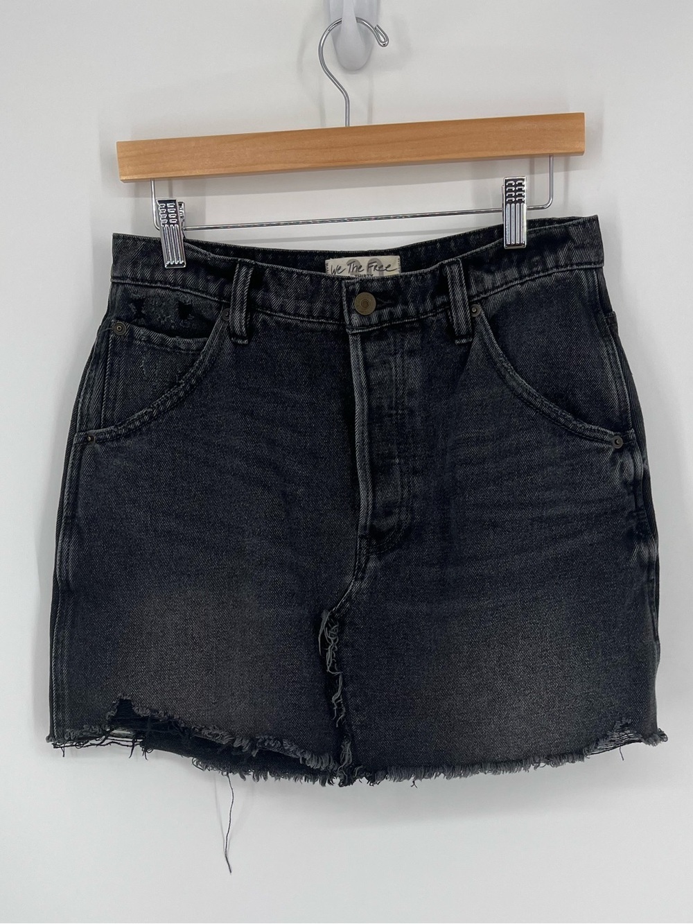 We The free Distressed Faded Black Jean Skirt Women’s Size 30